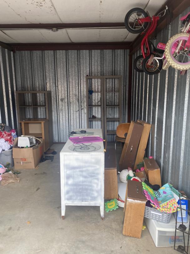 Storage Unit Auction in Pensacola, FL at Gray Line Storage 7054 N