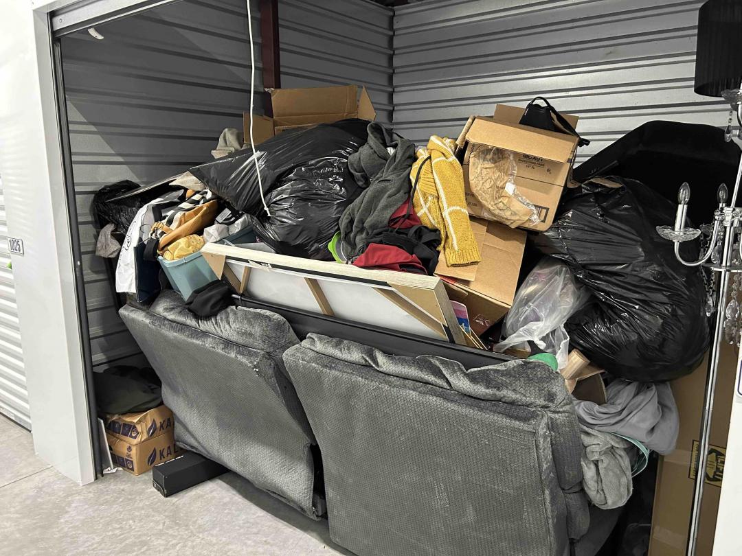 Storage Unit Auction in Newberry, FL at Newberry ends on 21st July