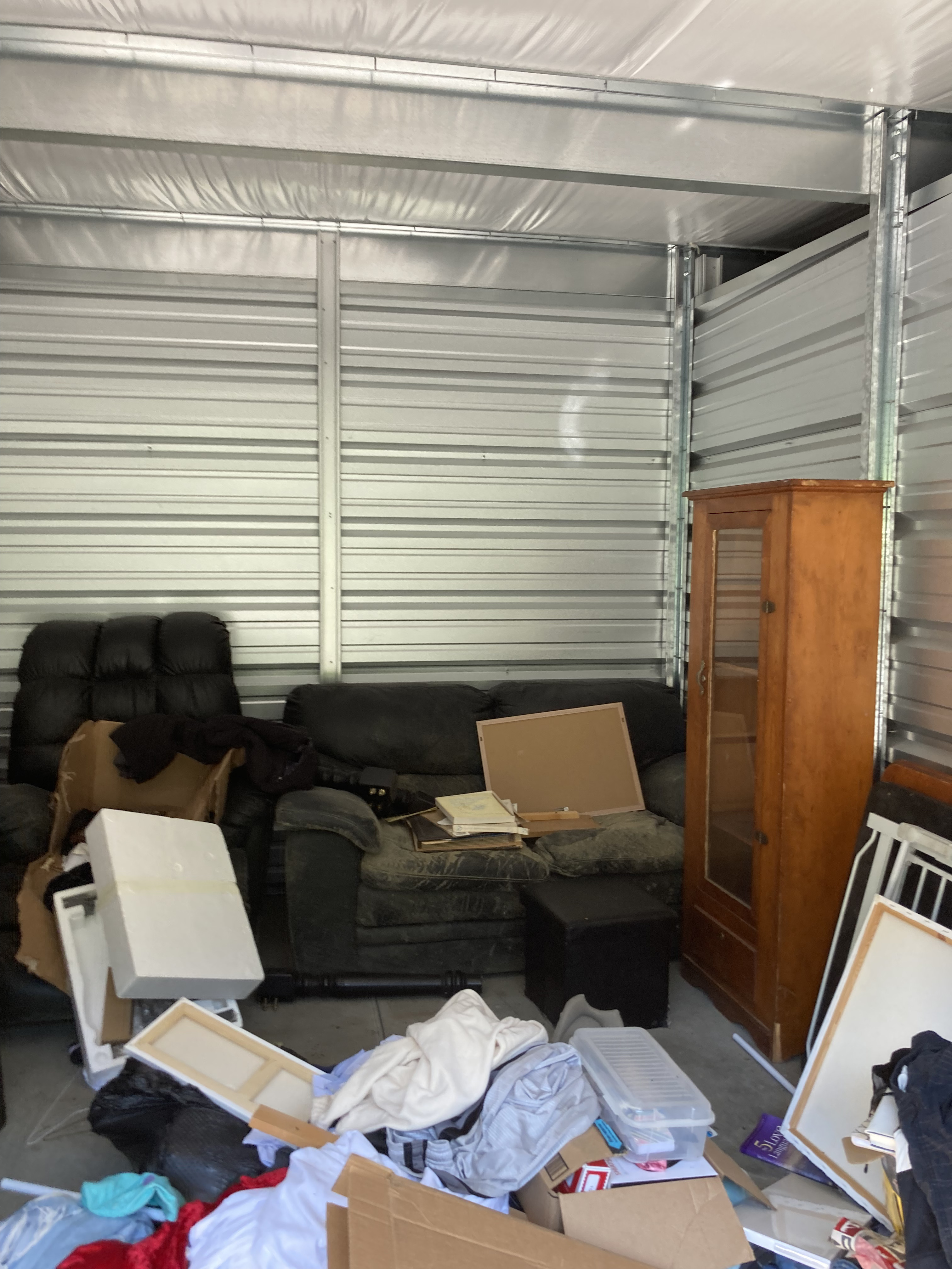Storage Unit Auction in Rutland, MA at Freedom Storage of Rutland ends