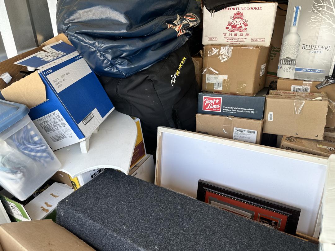 Storage Unit Auction in Shreveport, LA at Ellerbe Storage Center ends