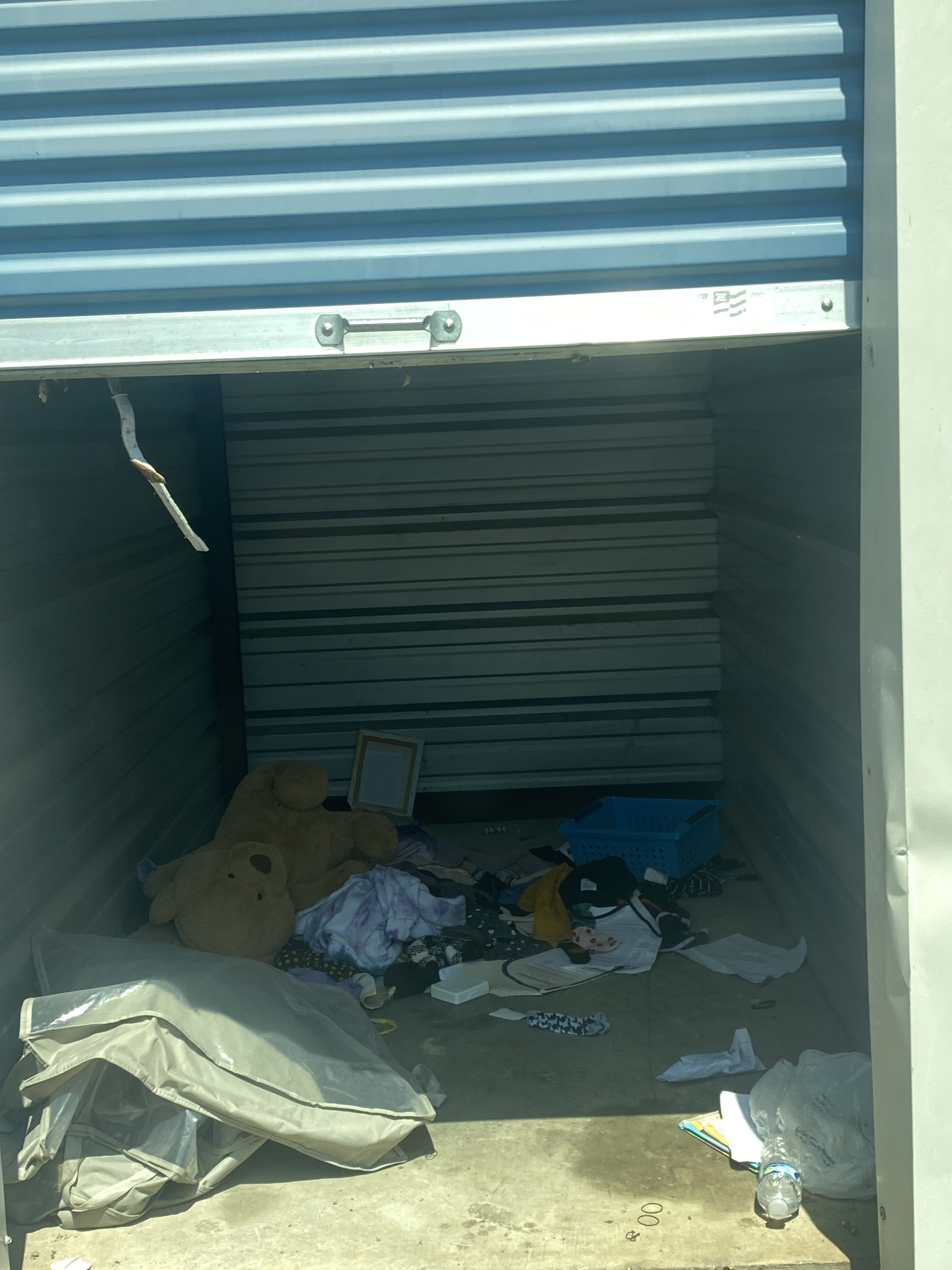 Storage Unit Auction in Pensacola, FL at Gray Line Storage 1300 N T