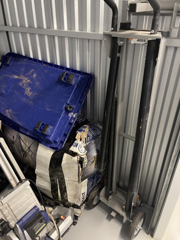 Storage Unit Auction in Bayonne, NJ at Delta SelfStorage Bayonne