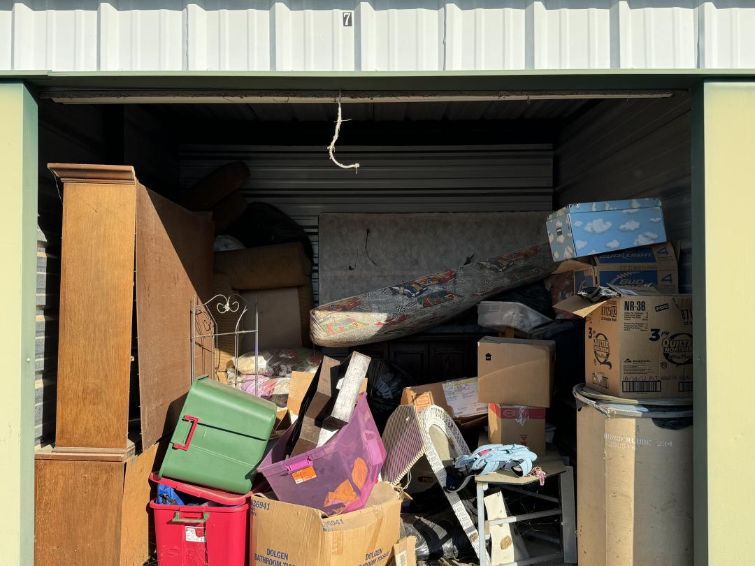 Storage Unit Auction in Kellyville , OK at EZ mini storage ends on 15th