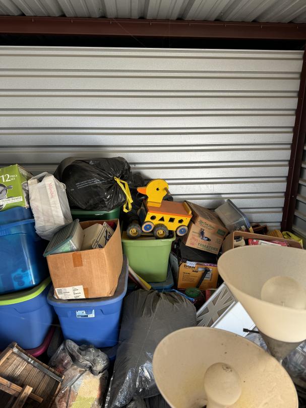 Storage Unit Auction in Kellyville , OK at EZ mini storage ends on 15th