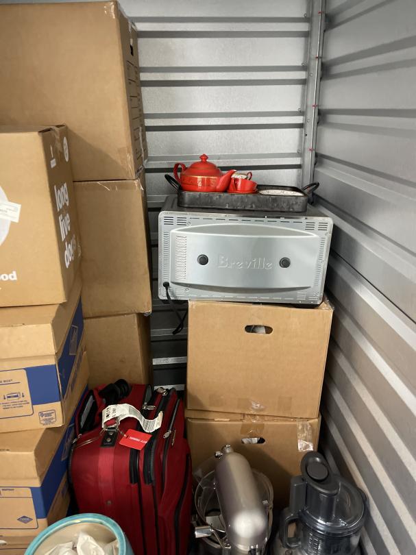 Storage Unit Auction in Bayonne, NJ at Delta SelfStorage Bayonne
