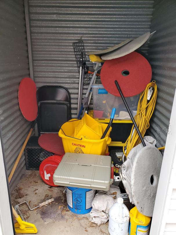 is uhaul open today 4th of july