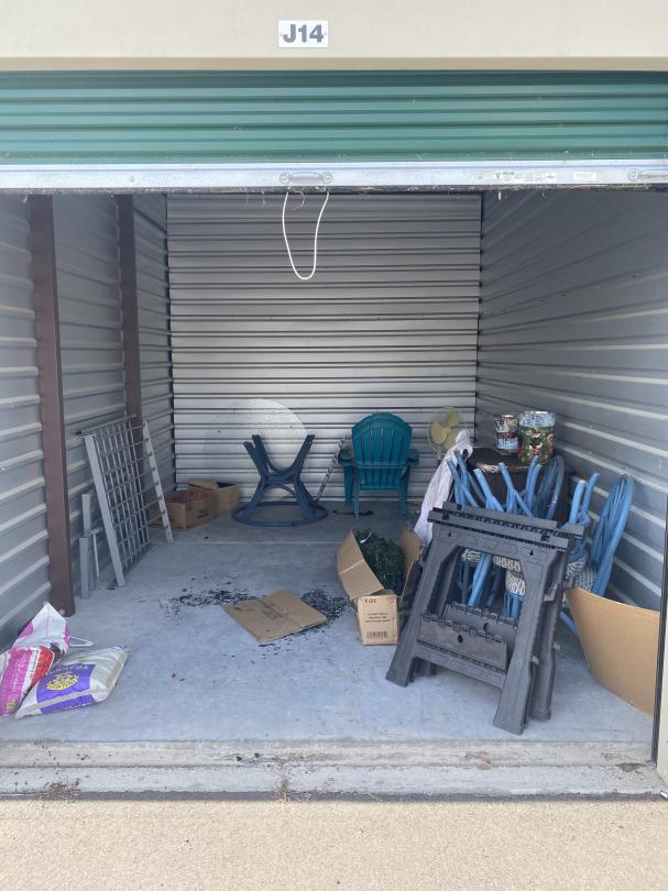 Storage Unit Auction in Belleview, FL at Sentry J3M ends on 28th March ...