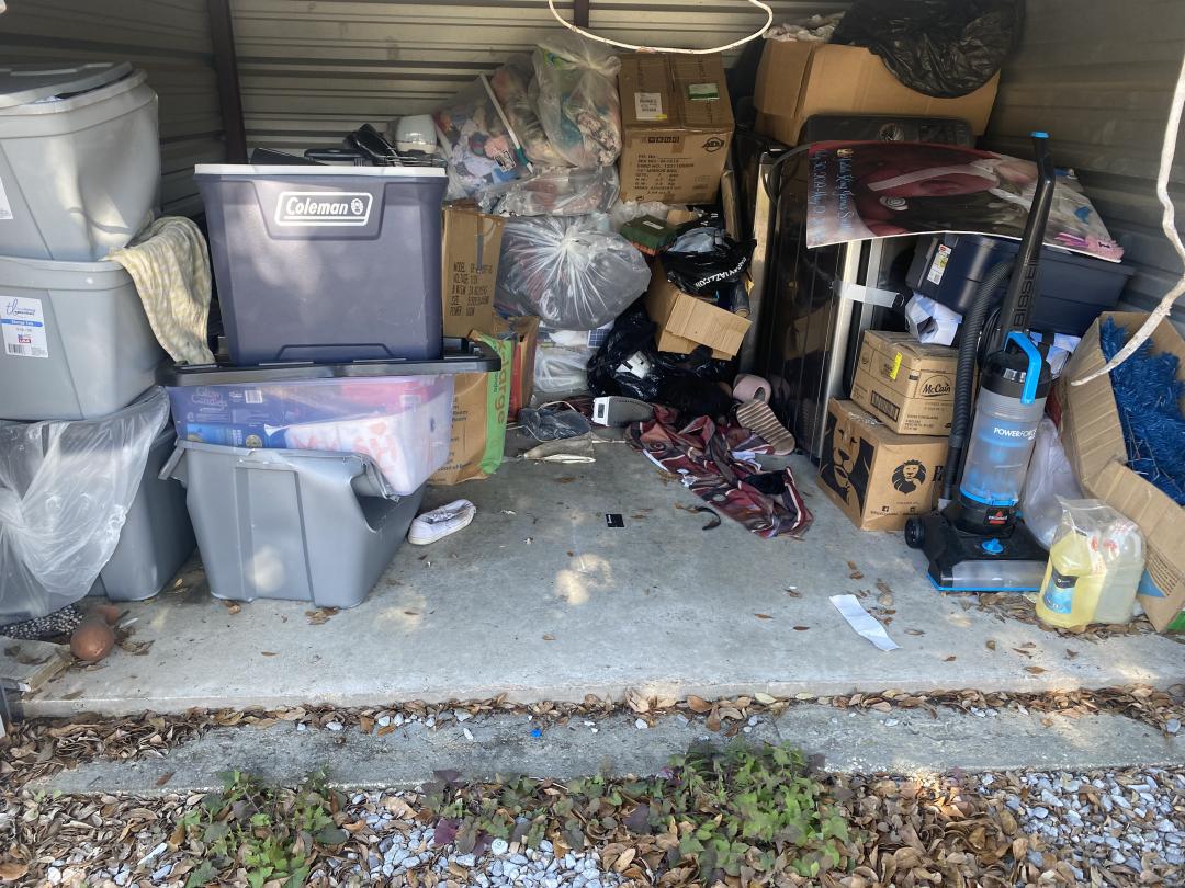Storage Unit Auction in Pensacola, FL at Gray Line Storage 1300 N T