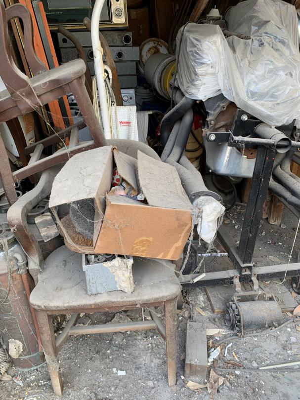 Storage Unit Auction in Harahan, LA at Key Storage River Road ends on