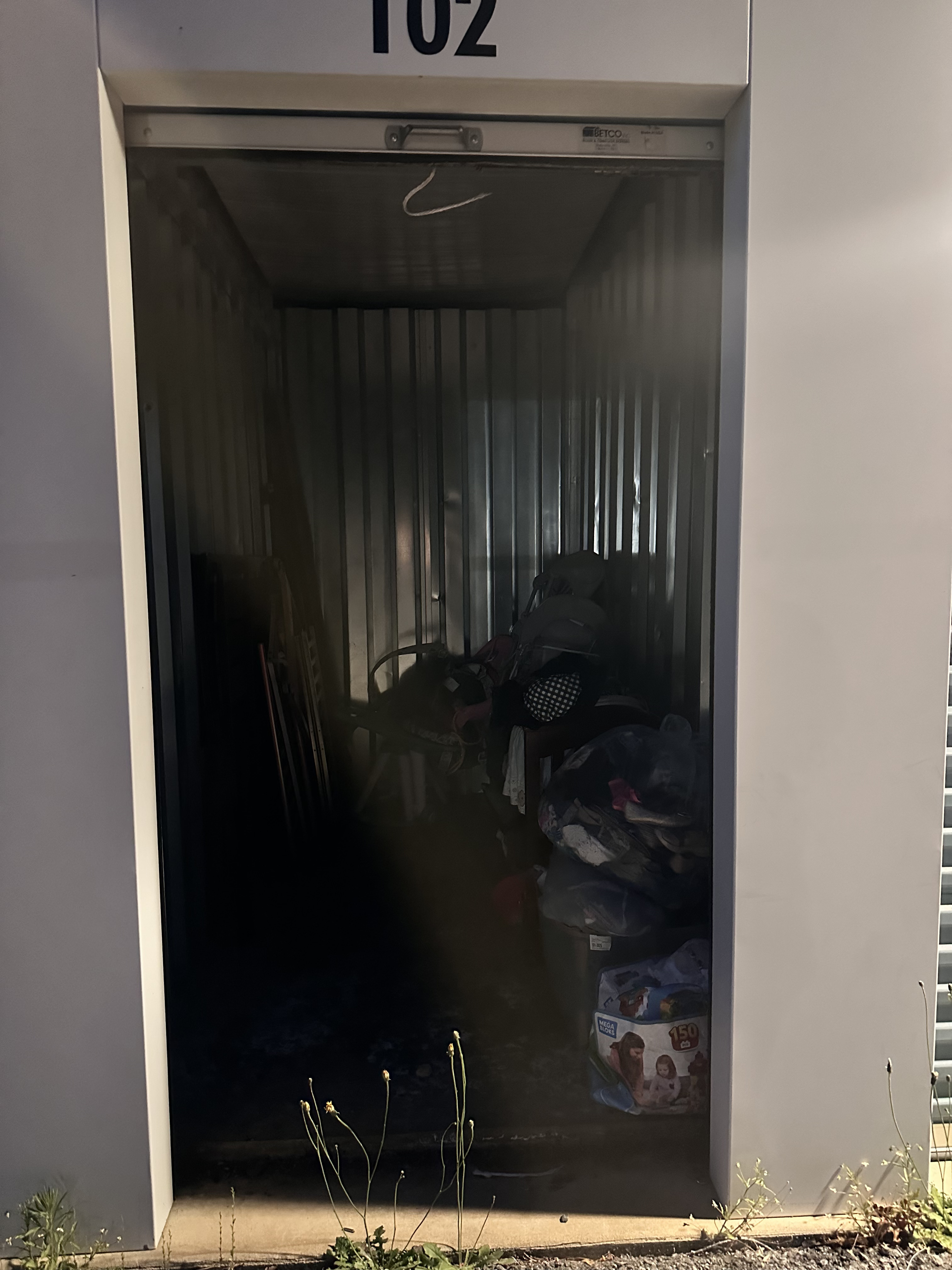 Storage Unit Auction in Bowling Green, VA at MMJ Self Storage Bowling