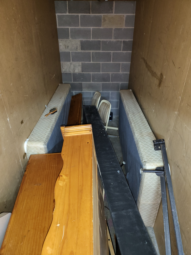 Storage Unit Auction in Jackson , MS at UHaul Storage of Jackson ends