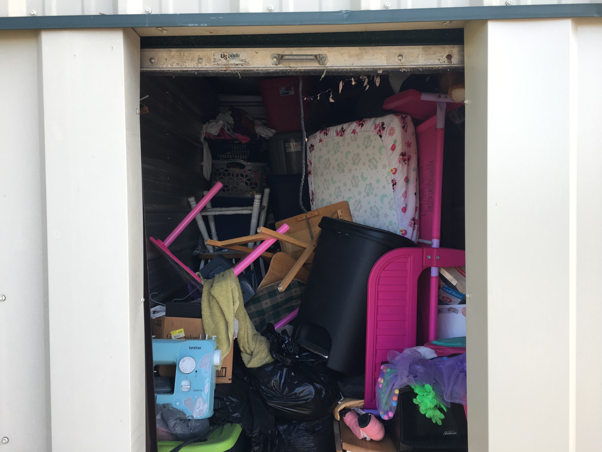 Storage Unit Auction in Lakeland, FL at Lakeland StorMor LLC ends on