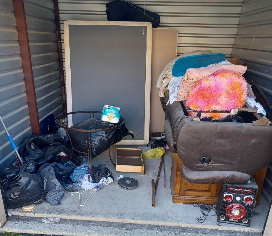 Storage Unit Auction in Trenton, MI at Red Dot Storage 105 ends on 27th