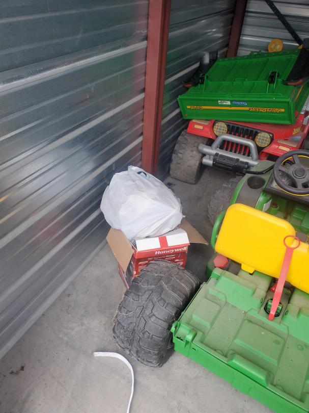 Storage Unit Auction in Jeffersonville, IN at Red Dot Storage 113 ends