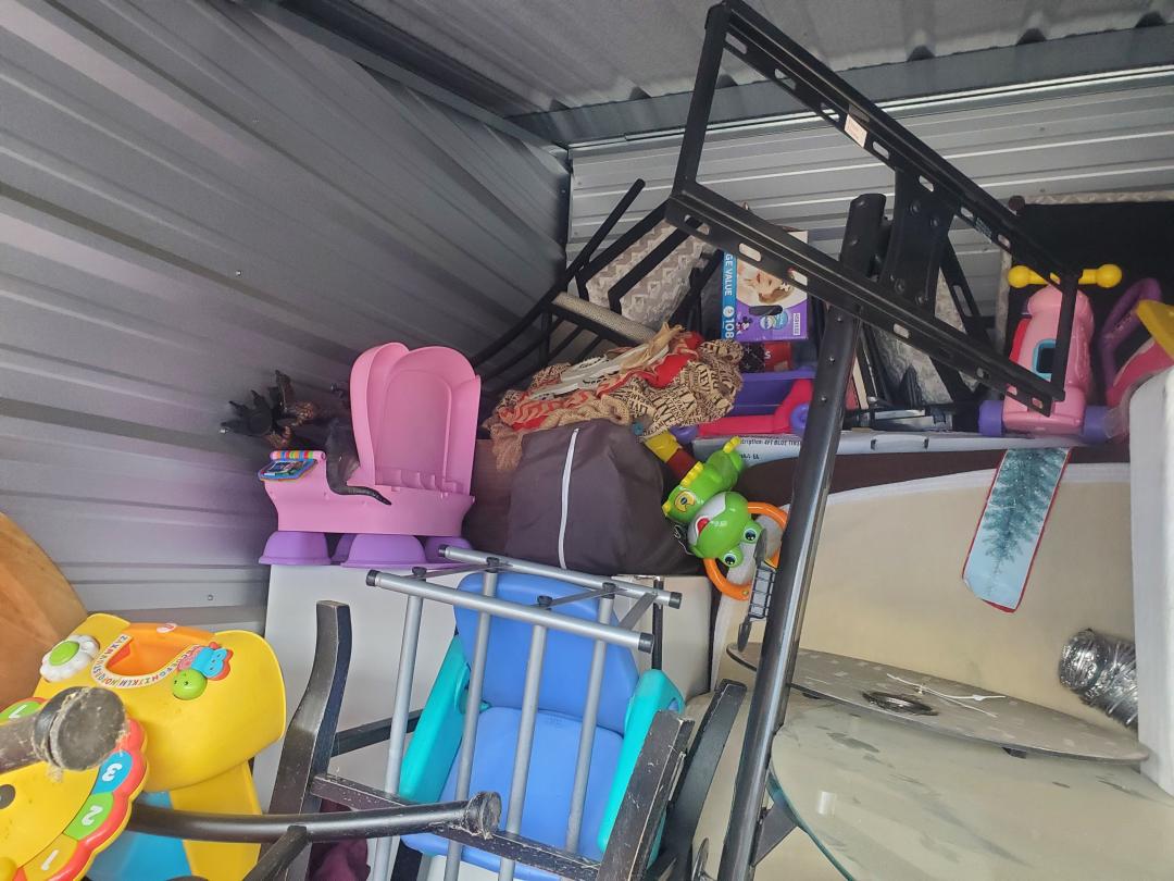 Storage Unit Auction in Charlestown, IN at Red Dot Storage 46 ends on