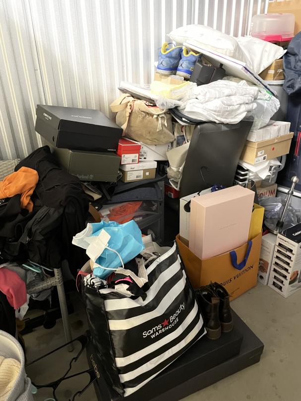 Storage Unit Auction in Addison, IL at Safeguard Self Storage Addison