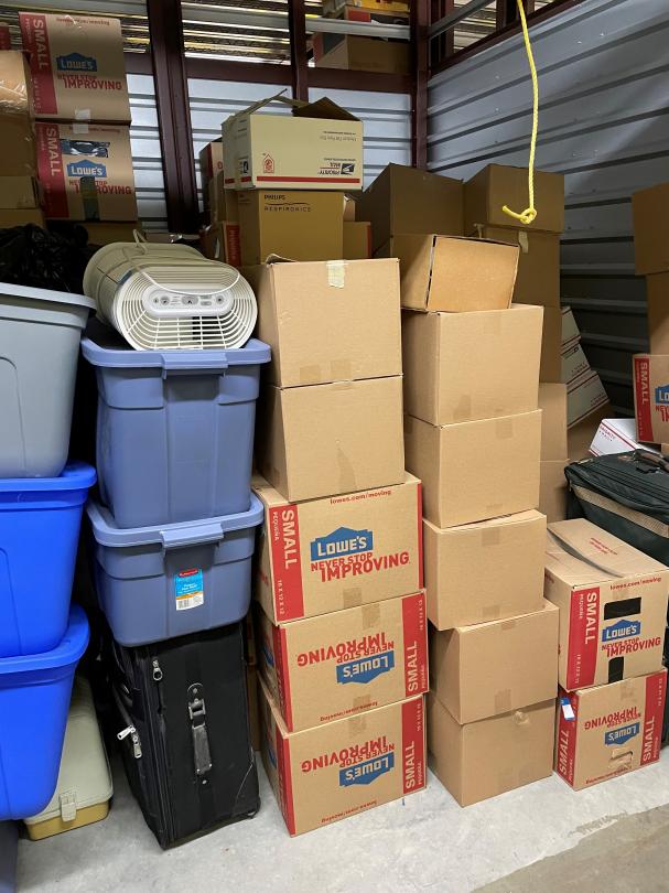 Storage Unit Auction in Hewlett , NY at Safeguard Self Storage