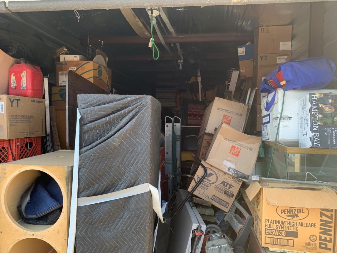 Storage Unit Auction in Bridgeton, MO at Love's Self Storage 612 ends