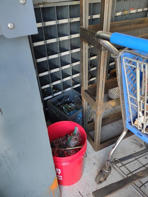 Storage Unit Auction in Grants Pass, OR at UStore Self Storage Grants